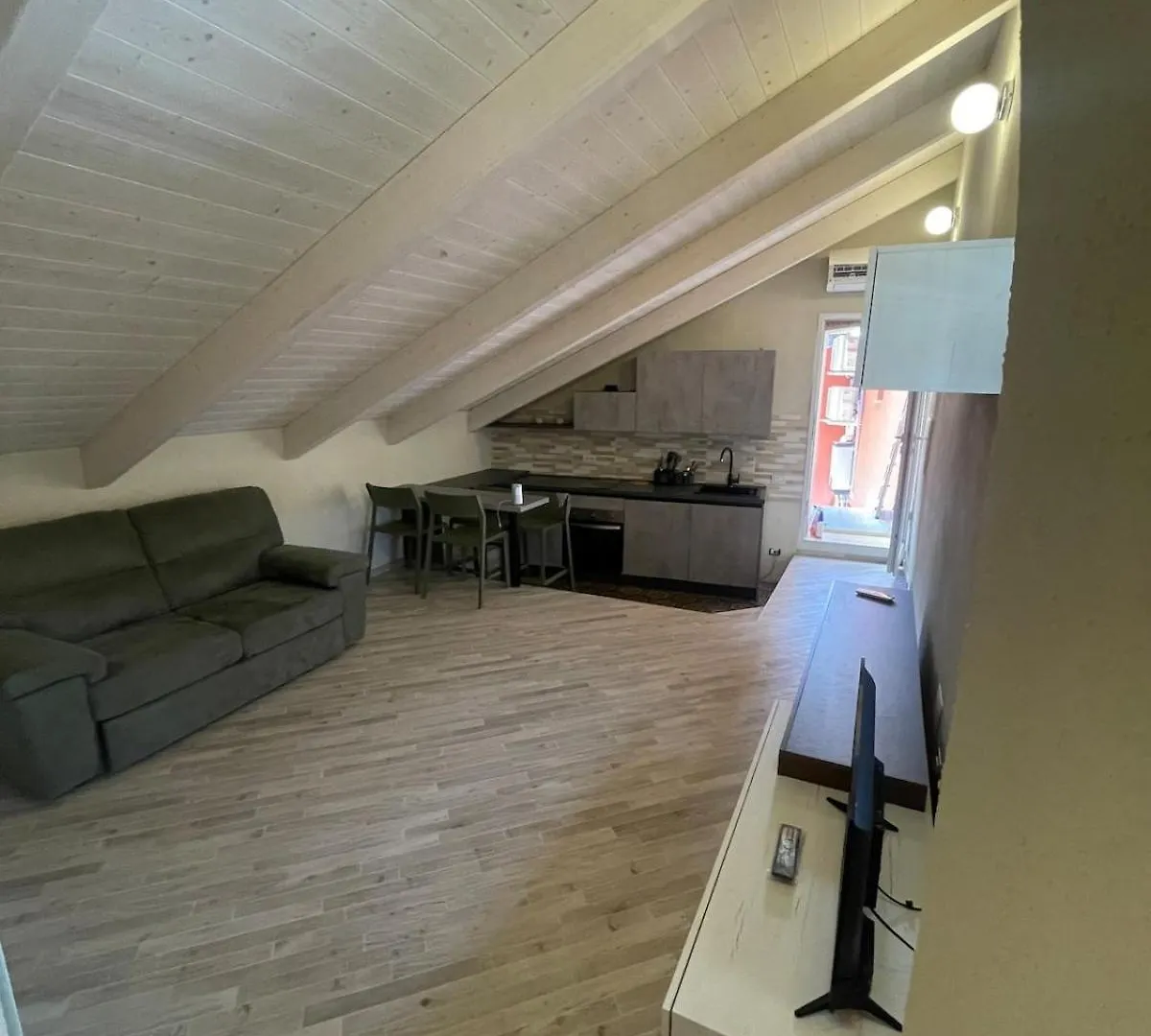 La Mansarda Di Daniele Apartment Albenga Italy